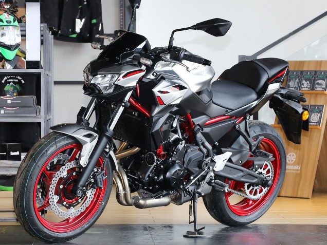 Black Silver Red 2020-2023 Kawasaki Ninja Z650 Motorcycle Fairings