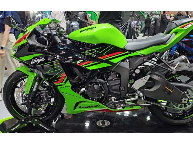 Green Black 2023-2025 Kawasaki ZX6R Motorcycle Fairings