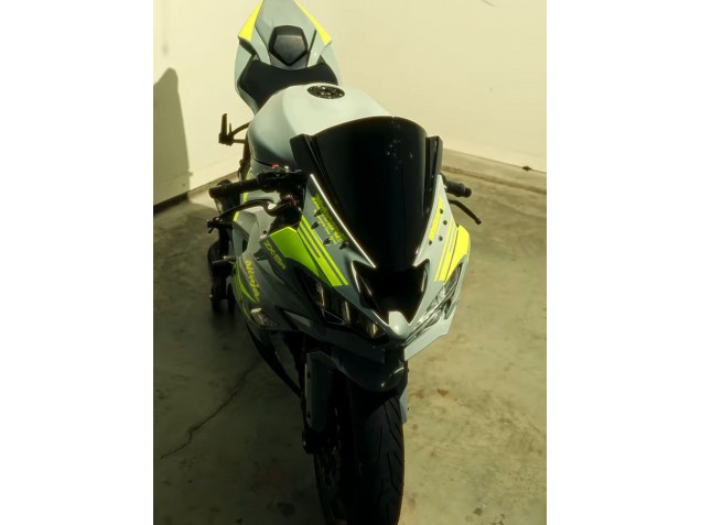 Nardo Grey Yellow 2019-2022 Kawasaki ZX6R Motorcycle Fairings